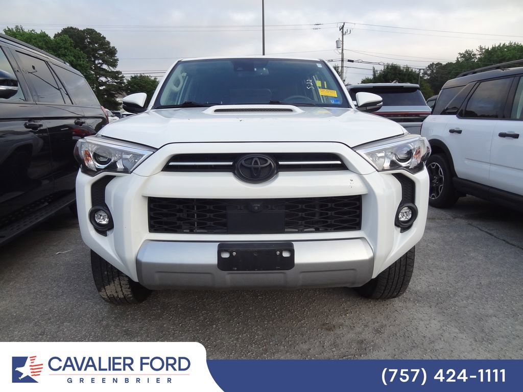 Used 2023 Toyota 4Runner TRD Off-Road Premium w/ Off Road Premium Plus Package AWD/4WD image 2