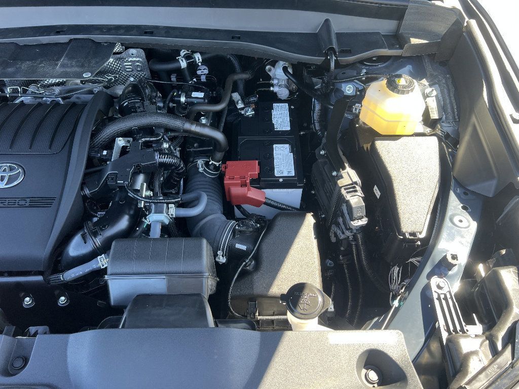 Used 2024 Toyota Grand Highlander AWD image 40