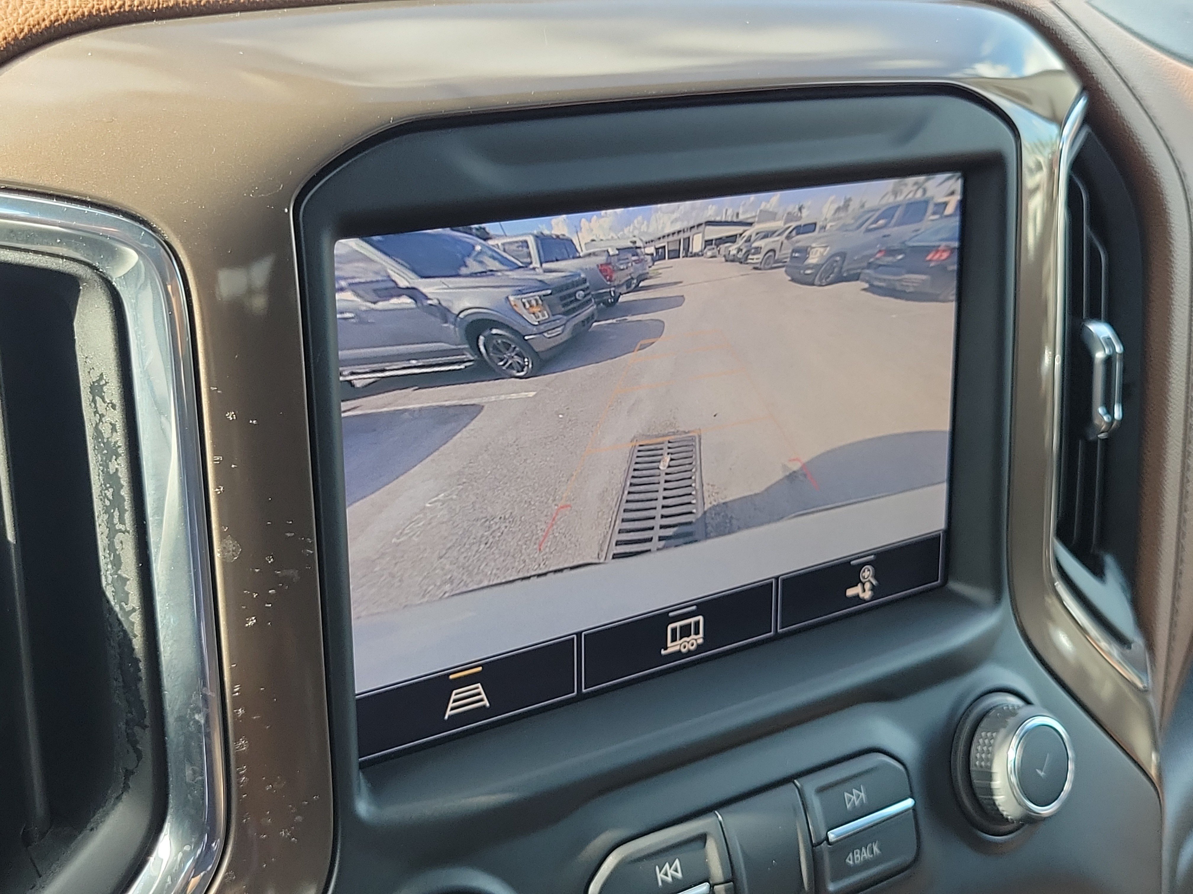 Used 2022 Chevrolet Silverado 1500 High Country AWD/4WD image 10