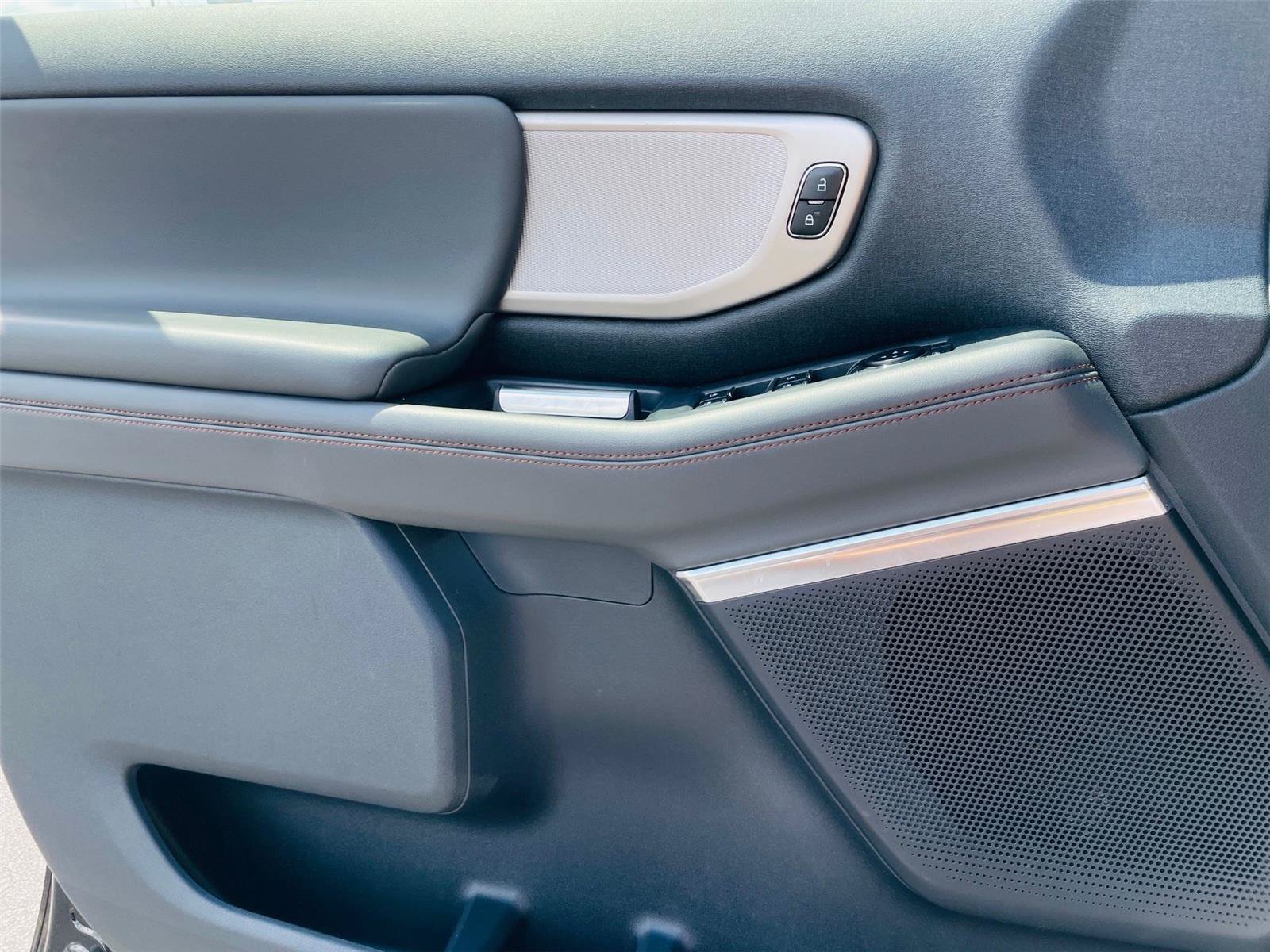 Certified 2025 Ford Expedition Active RWD image 15