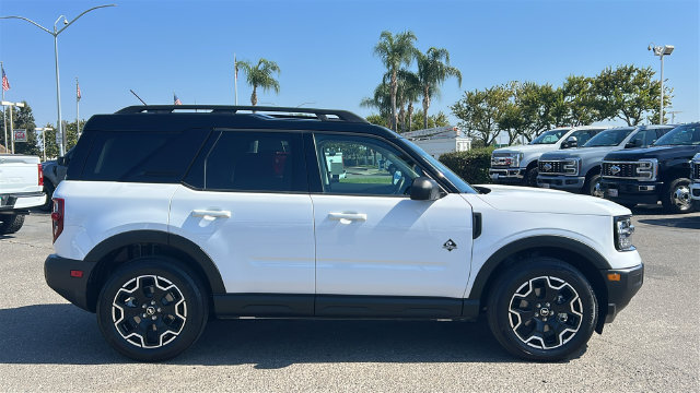 Certified 2025 Ford Bronco Sport Outer Banks AWD/4WD image 2