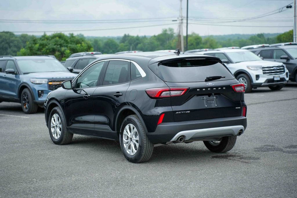 Certified 2023 Ford Escape Active AWD/4WD image 7