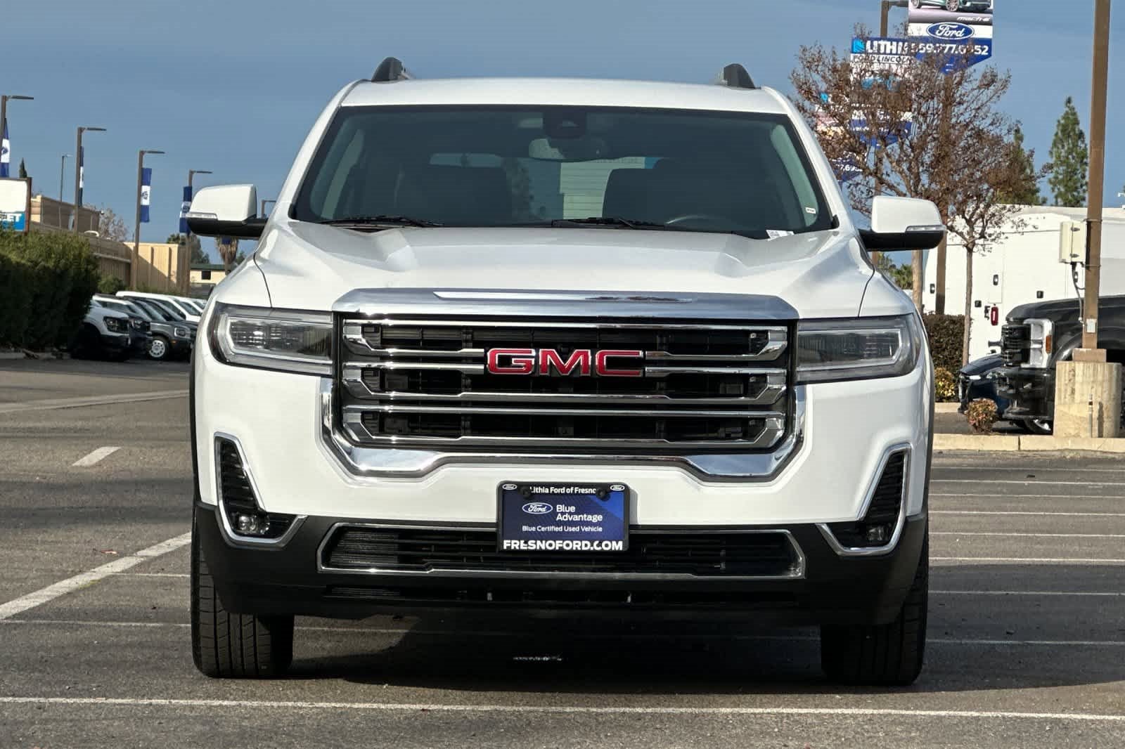 Used 2023 GMC Acadia SLT image 11