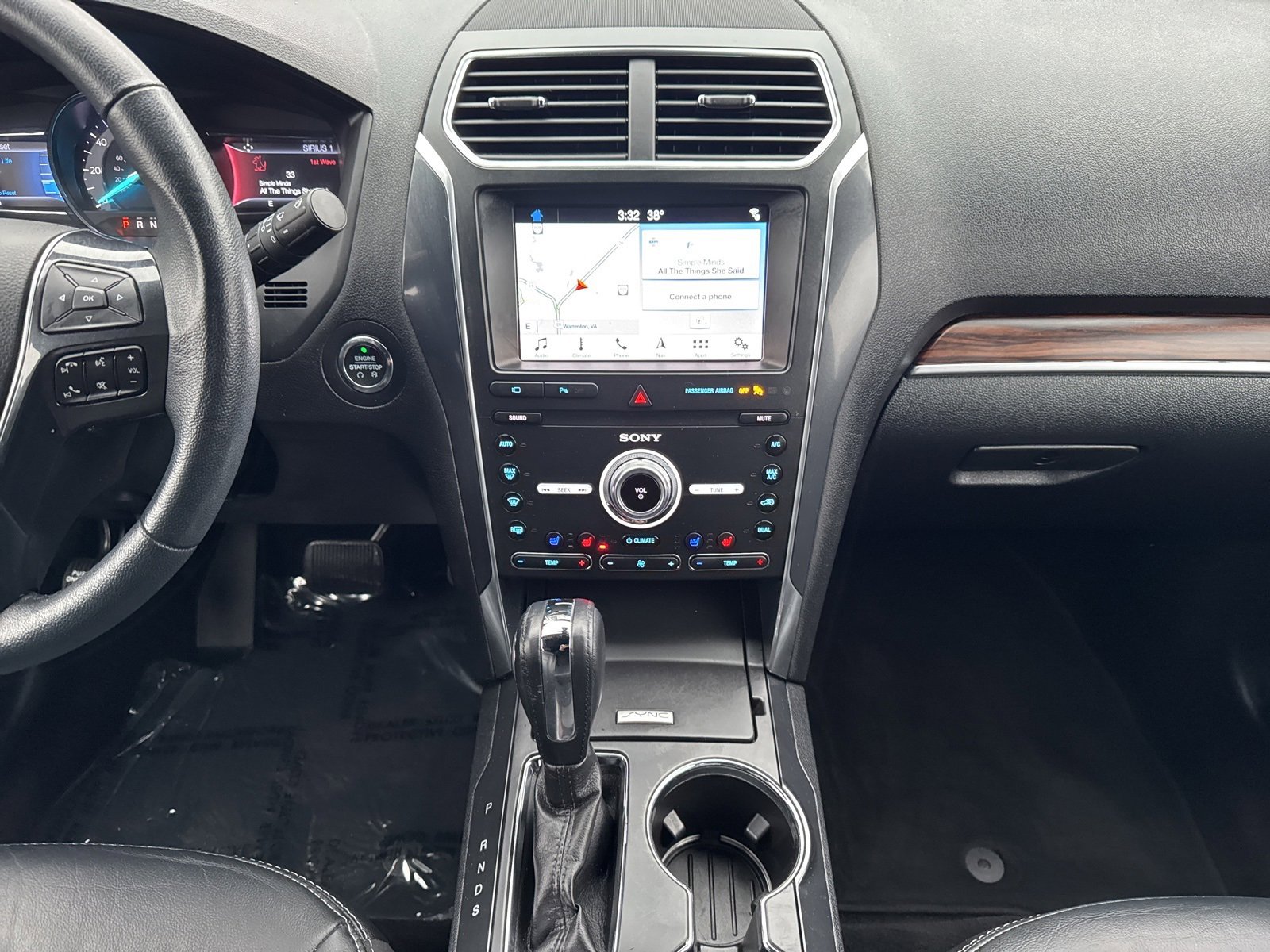 Certified 2019 Ford Explorer Limited w/ Ford Safe & Smart Package image 25