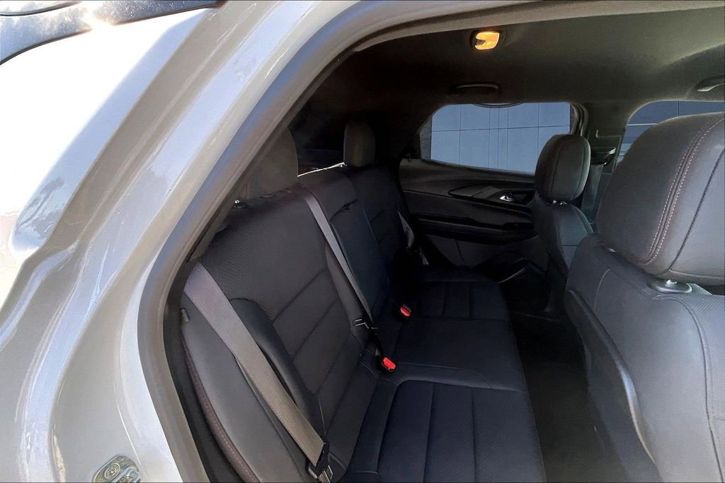 Used 2023 Chevrolet TrailBlazer RS w/ Convenience Package image 25