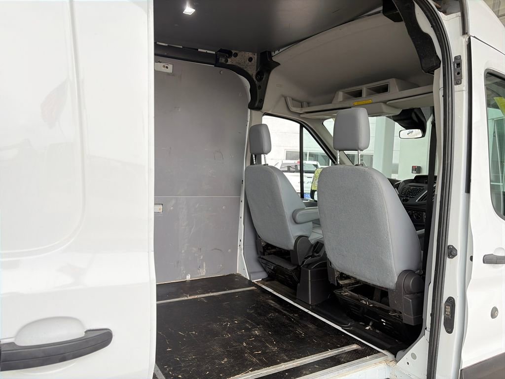 Certified 2019 Ford Transit 250 148 Medium Roof image 25