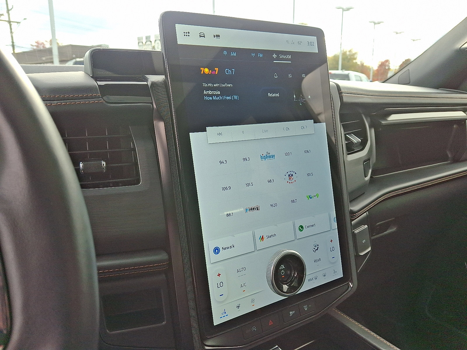 Certified 2022 Ford Expedition Max Platinum image 23