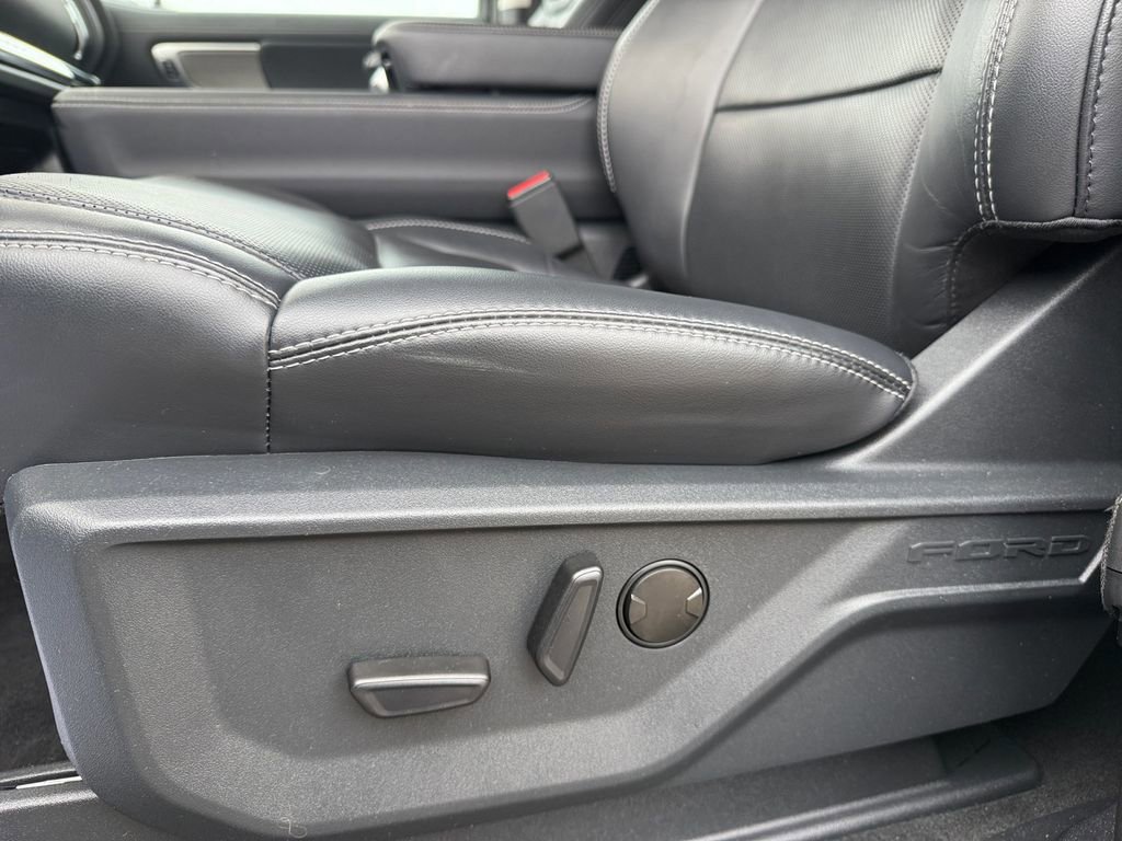 Certified 2025 Ford Expedition Max Platinum image 16