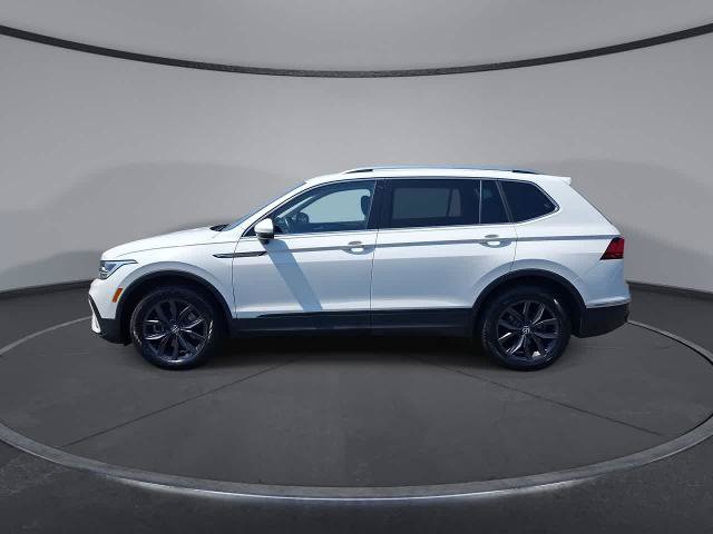 Used 2024 Volkswagen Tiguan SE AWD/4WD image 5