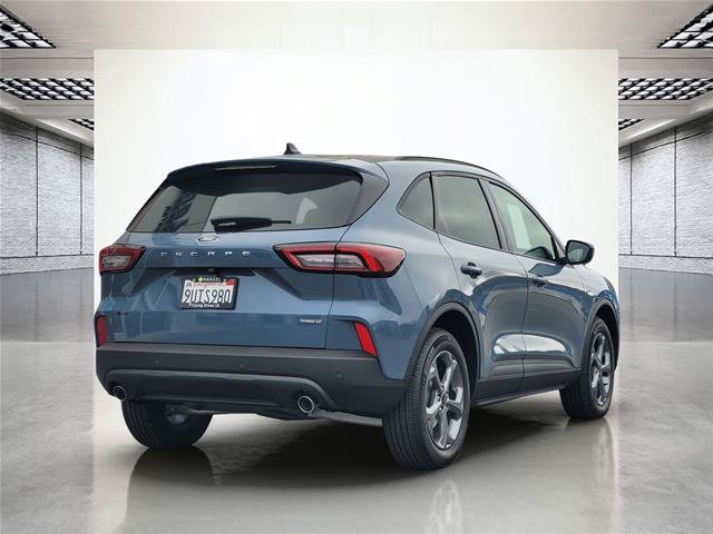 Certified 2025 Ford Escape ST-Line Select w/ Tech Pack #1 AWD/4WD image 6