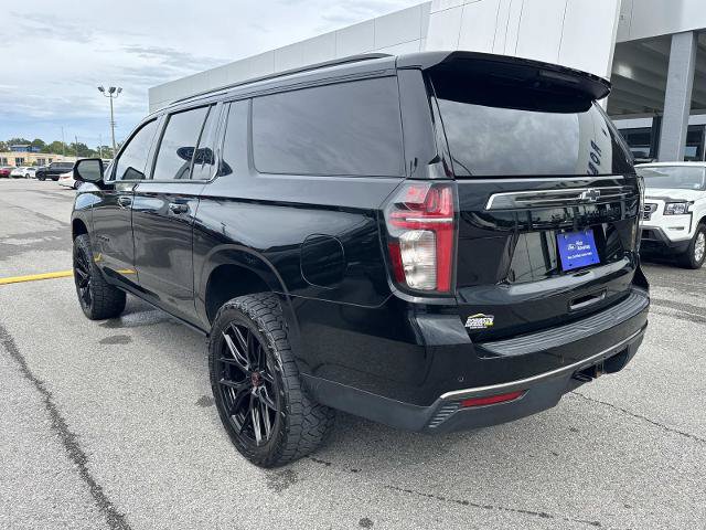 Used 2022 Chevrolet Suburban Z71 w/ Luxury Package AWD/4WD image 7