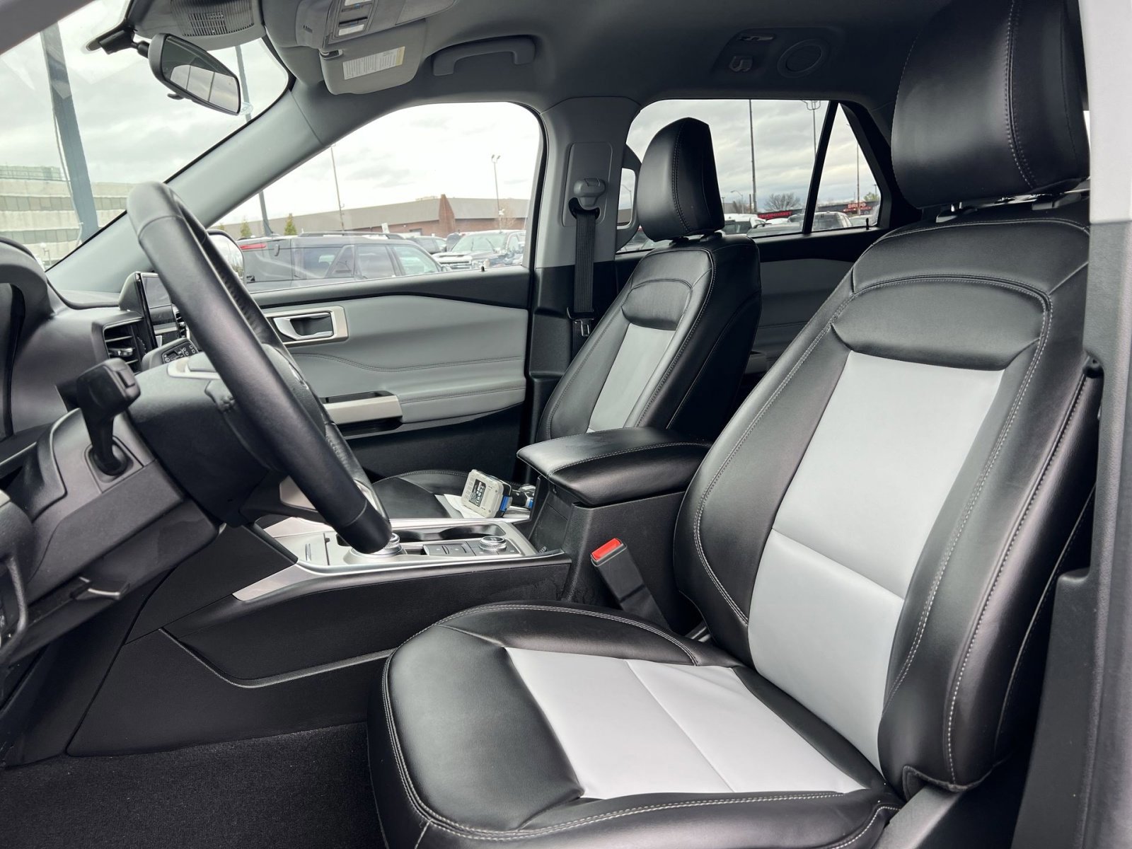 Certified 2023 Ford Explorer XLT w/ Equipment Group 202A image 12