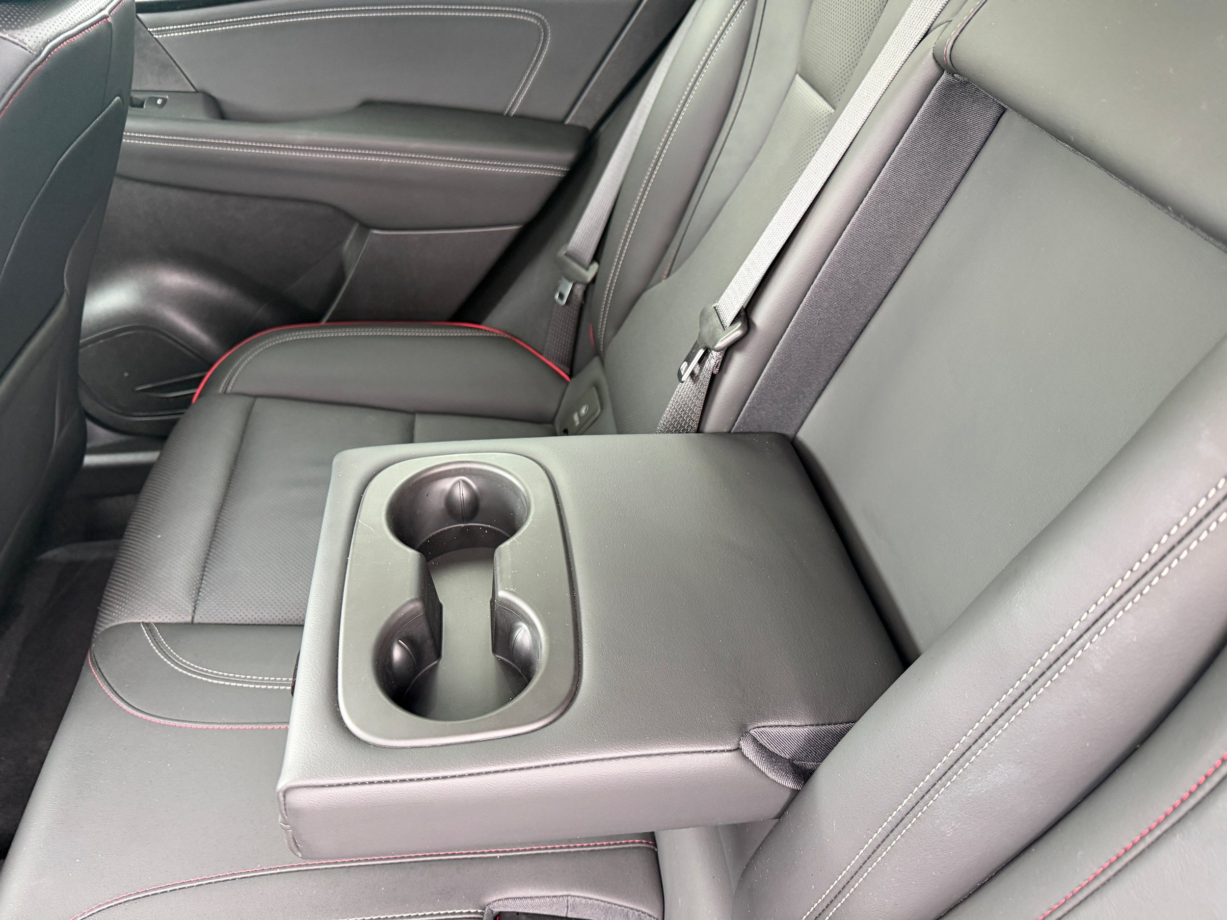 Used 2023 Buick Envision Essence w/ Sport Touring Package AWD/4WD image 23