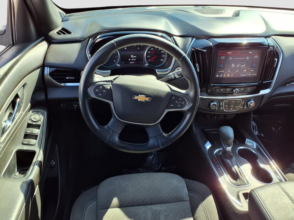 Used 2023 Chevrolet Traverse LT AWD/4WD image 9