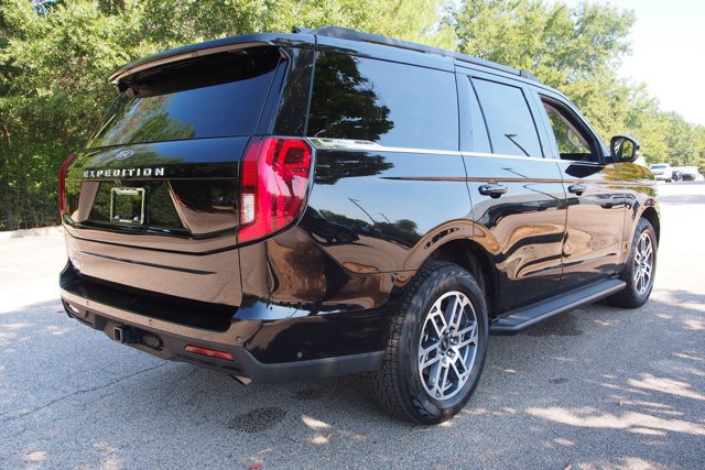 Certified 2025 Ford Expedition Active AWD/4WD image 7