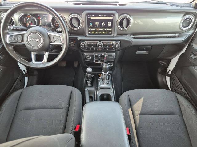 Used 2023 Jeep Wrangler Unlimited Sahara w/ Cold Weather Group AWD/4WD image 27