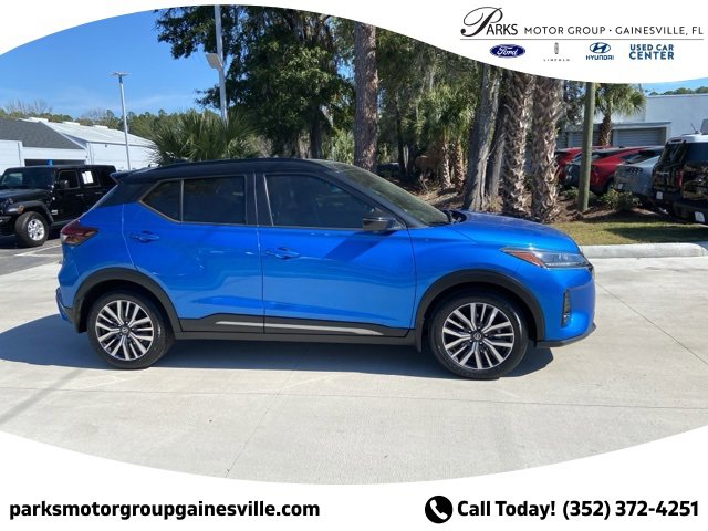 Used 2021 Nissan Kicks SR w/ SR Premium Package image 3