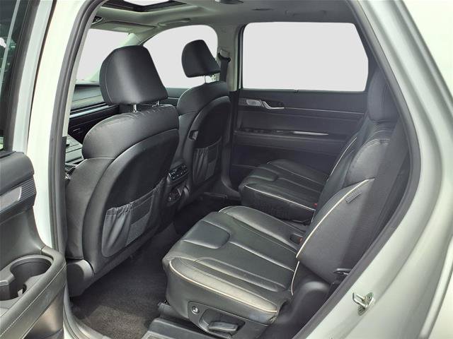 Used 2024 Hyundai Palisade Limited AWD/4WD image 21