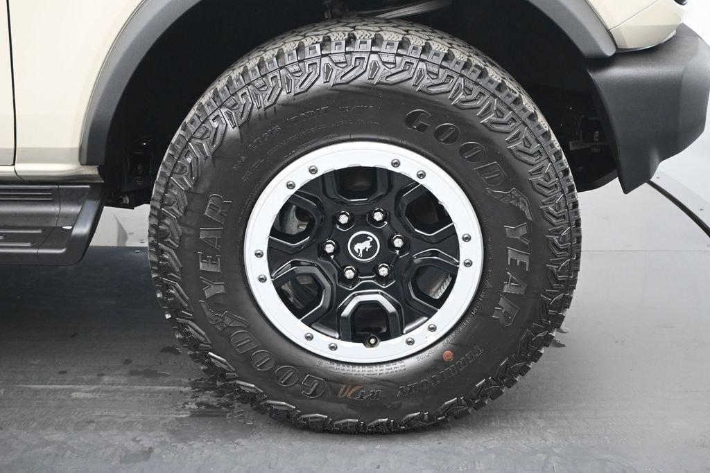 Certified 2025 Ford Bronco Outer Banks w/ Sasquatch Package AWD/4WD image 24