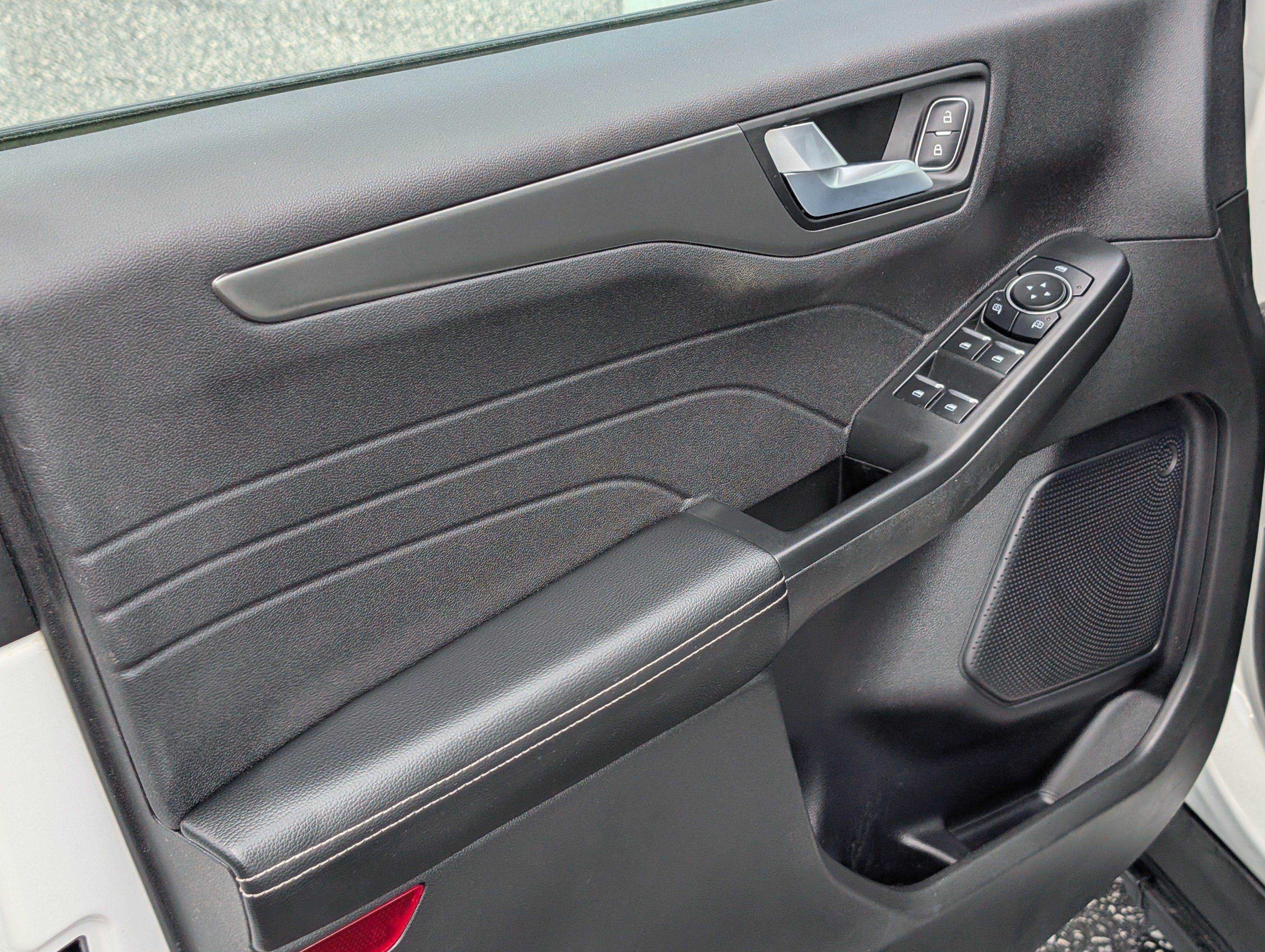 Certified 2023 Ford Escape SE FWD image 16