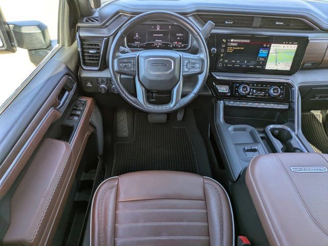 Used 2024 GMC Sierra 3500 Denali Ultimate image 17