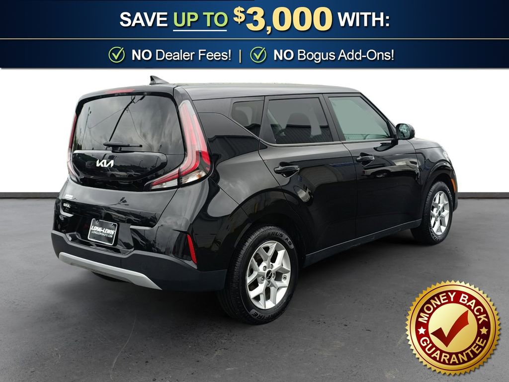 Used 2025 Kia Soul LX w/ LX Technology Package FWD image 7