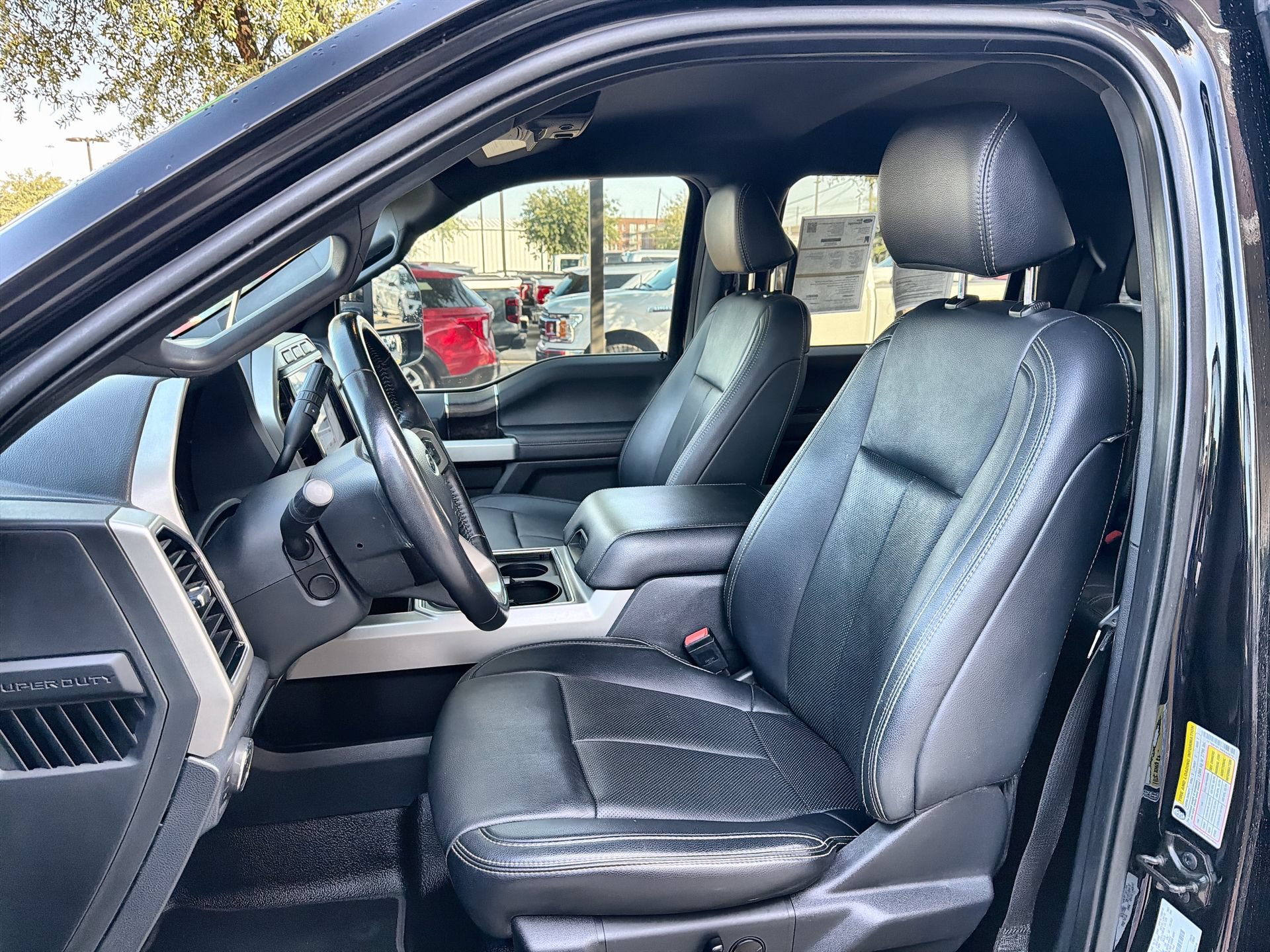 Certified 2022 Ford F250 Lariat w/ Lariat Ultimate Package AWD/4WD image 11