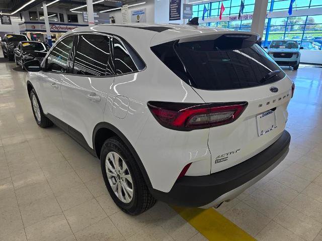 Certified 2023 Ford Escape Active AWD/4WD image 6