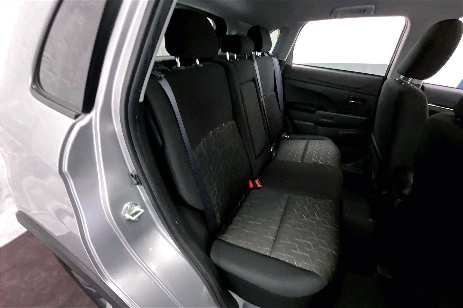 Used 2024 Mitsubishi Outlander Sport ES image 26