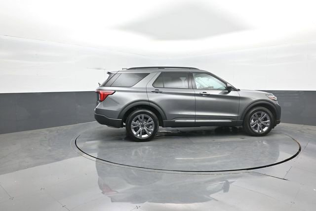 Certified 2025 Ford Explorer Active w/ Active Comfort Package AWD/4WD image 8