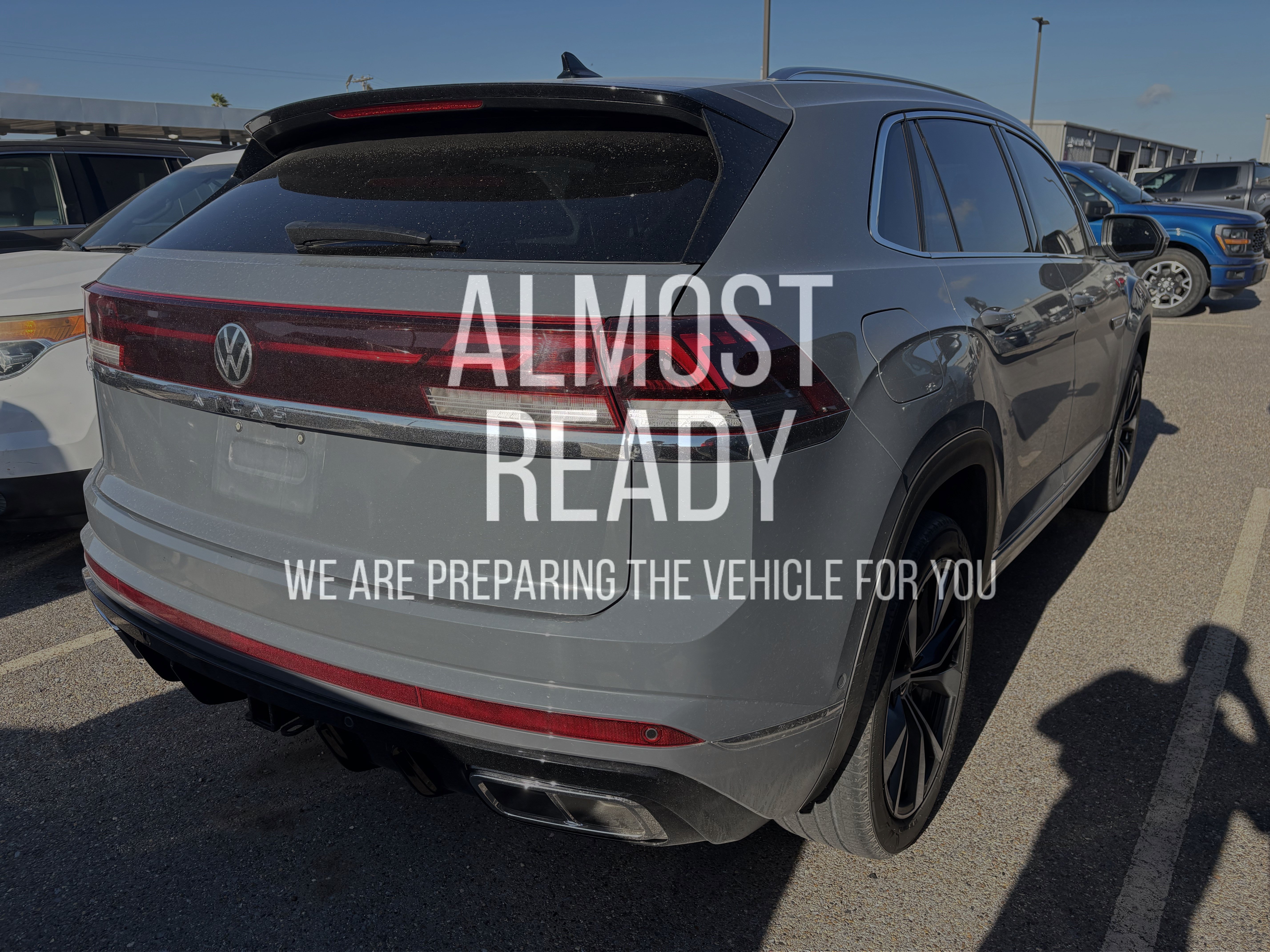 Used 2024 Volkswagen Atlas Cross Sport SEL Premium R-Line AWD/4WD image 4