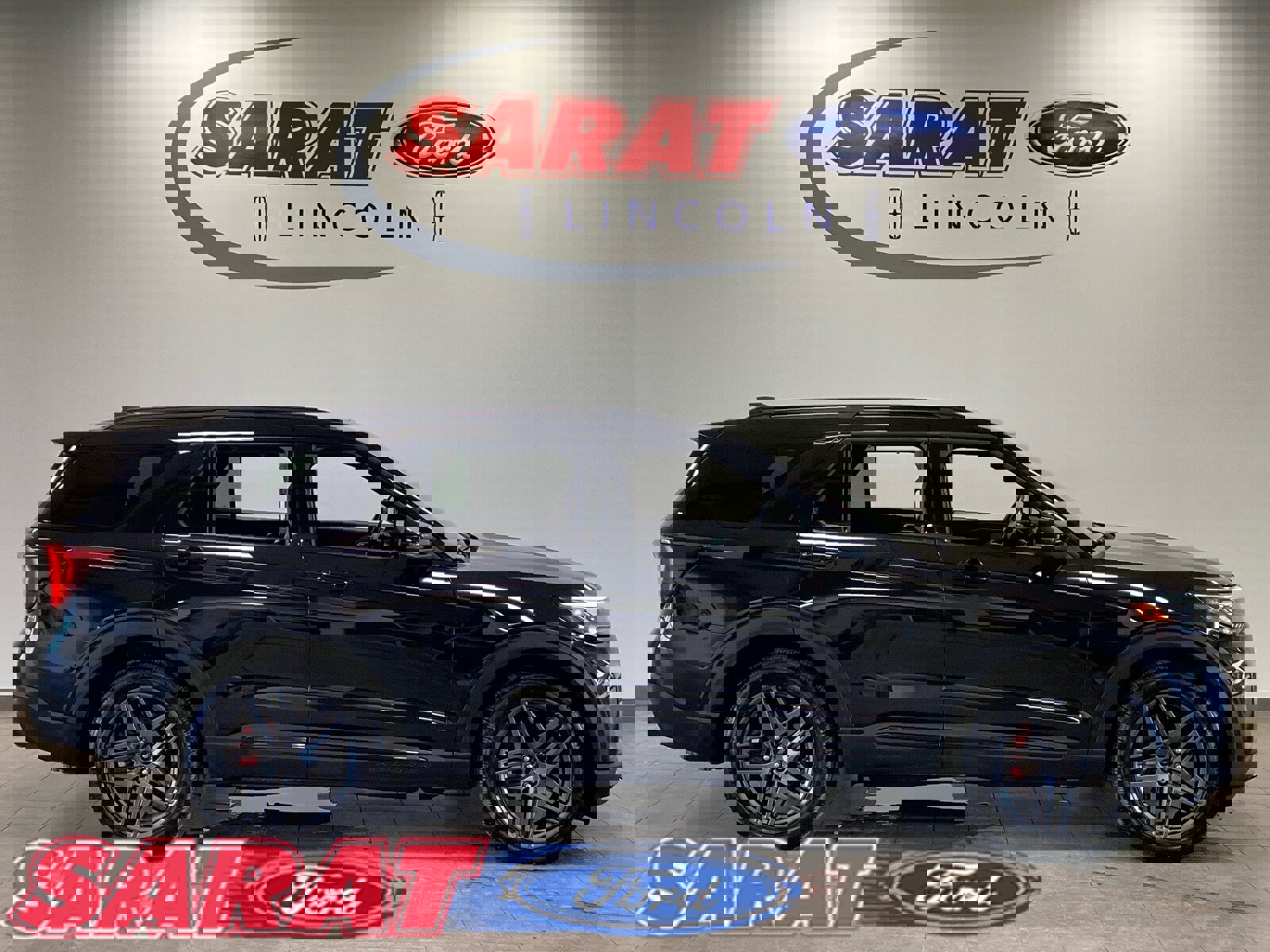 Certified 2025 Ford Explorer ST image 1