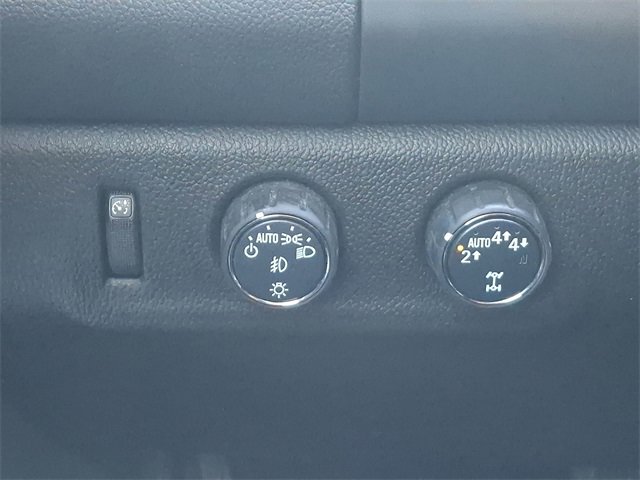 Used 2022 Chevrolet Colorado LT w/ LT Convenience Package image 22