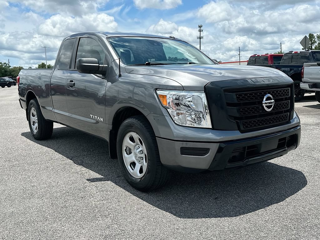 Used 2021 Nissan Titan S RWD image 2