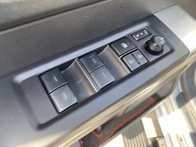 Used 2024 Toyota Tundra Platinum AWD/4WD image 13