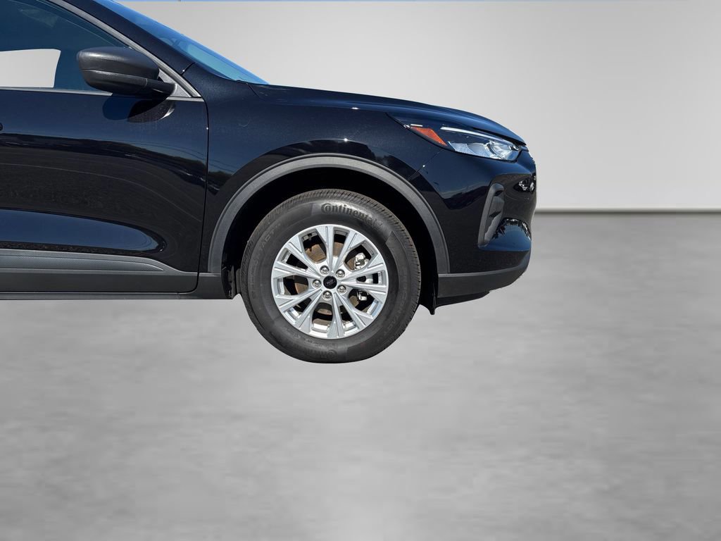 Certified 2025 Ford Escape Active w/ Cold Weather Package image 21