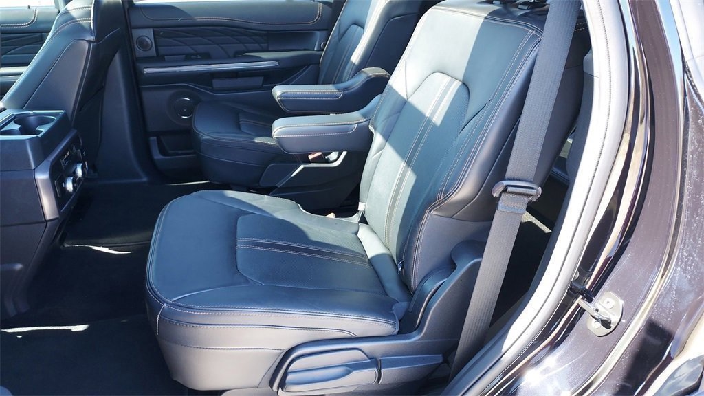 Certified 2022 Ford Expedition Platinum image 26