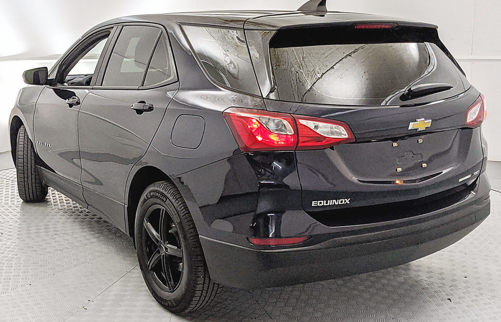 Used 2020 Chevrolet Equinox LS w/ LPO, Floor Liner Package AWD/4WD image 4