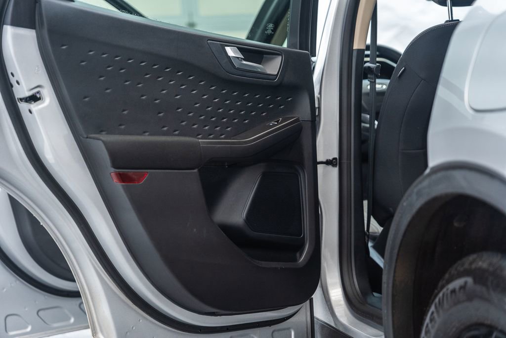 Certified 2020 Ford Escape SE Sport FWD image 38
