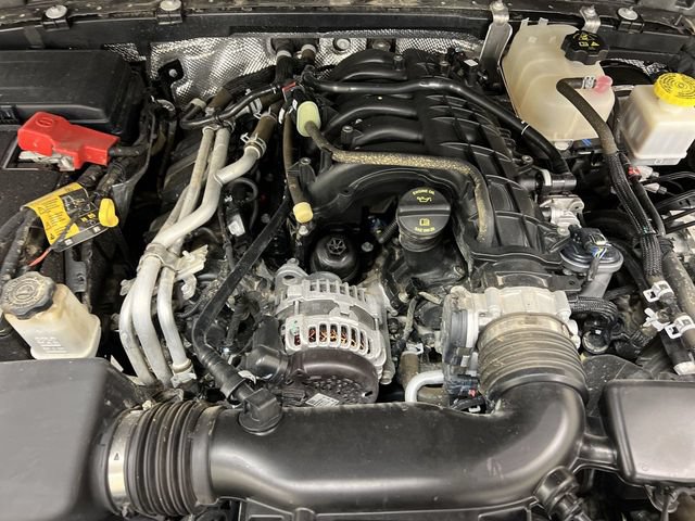 Used 2024 Jeep Gladiator Rubicon w/ Technology Group AWD/4WD image 11