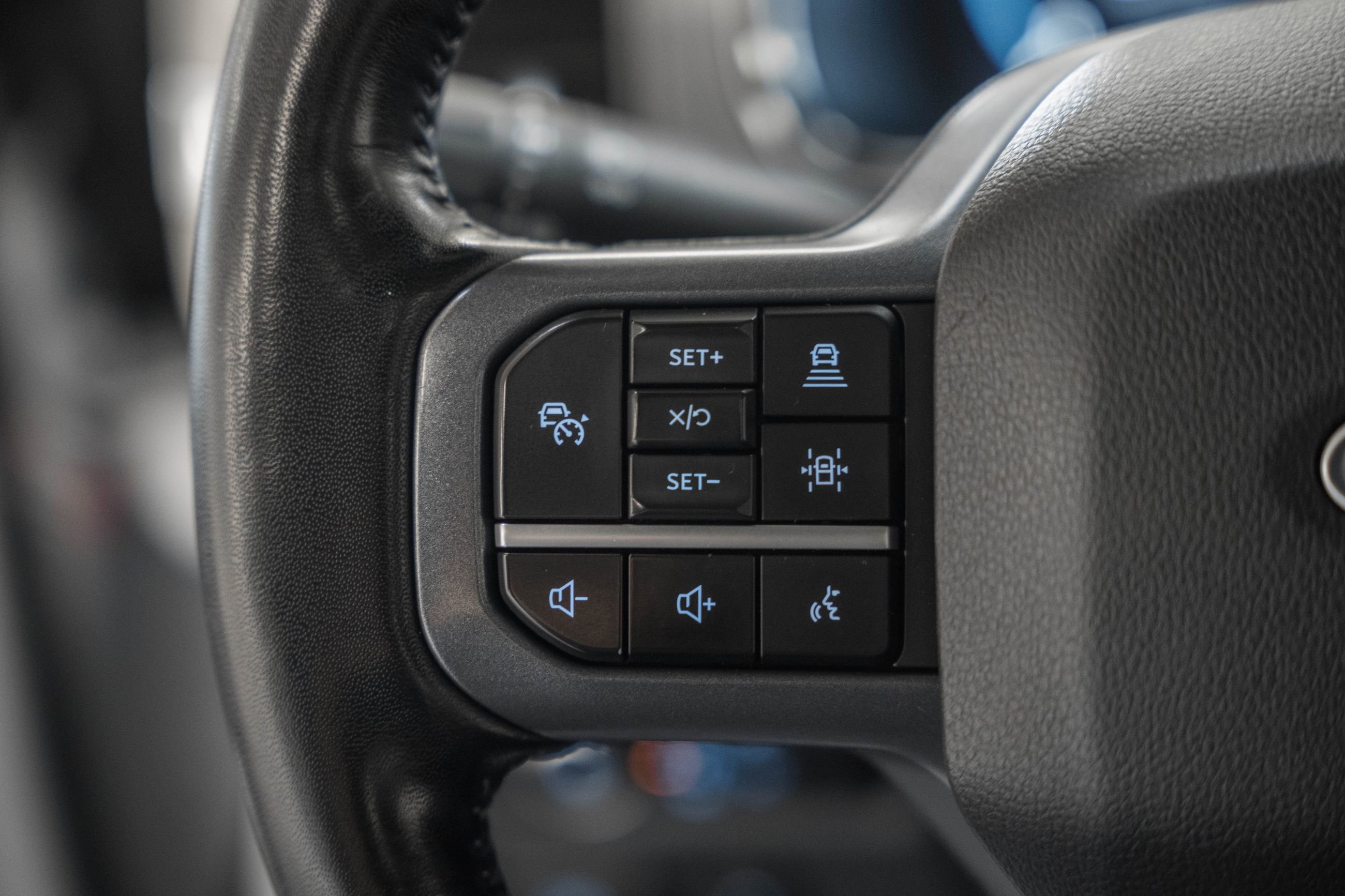 Certified 2023 Ford F150 Lariat w/ Equipment Group 502A High image 39