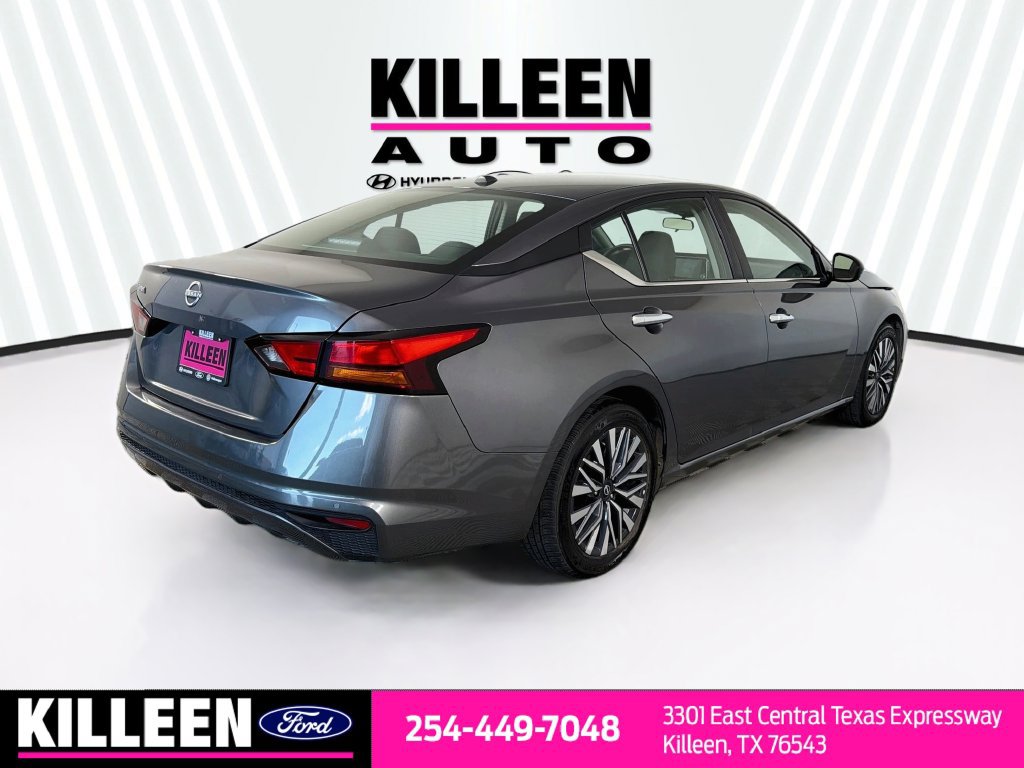 Used 2025 Nissan Altima 2.5 SV FWD image 9