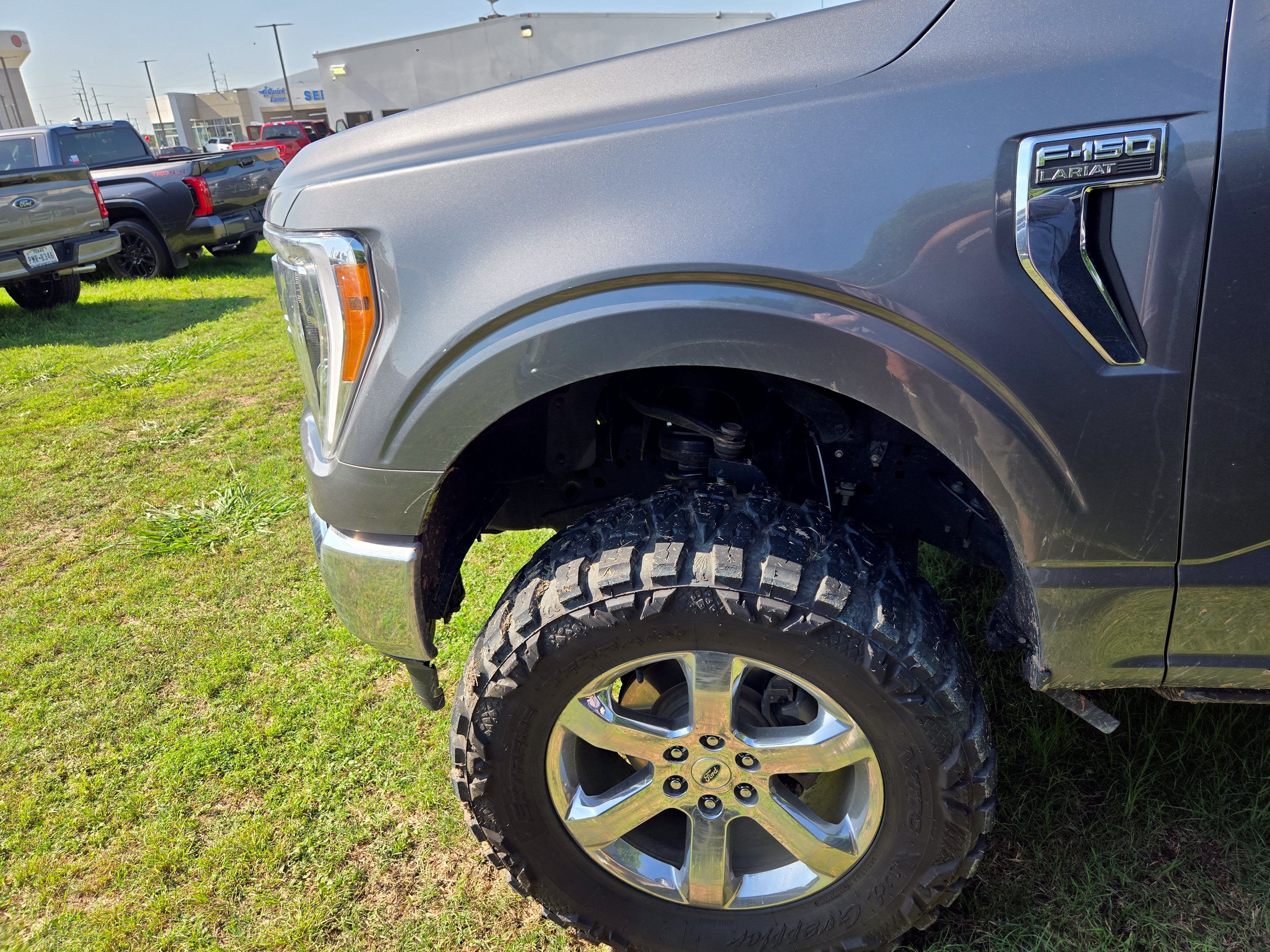 Certified 2023 Ford F150 Lariat w/ FX4 Off-Road Package AWD/4WD image 8