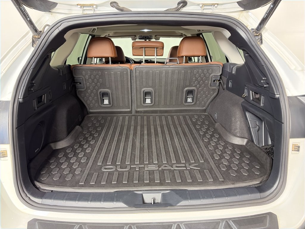 Used 2021 Subaru Outback Touring XT AWD/4WD image 27
