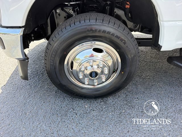 Certified 2025 Ford F350 XLT AWD/4WD image 32