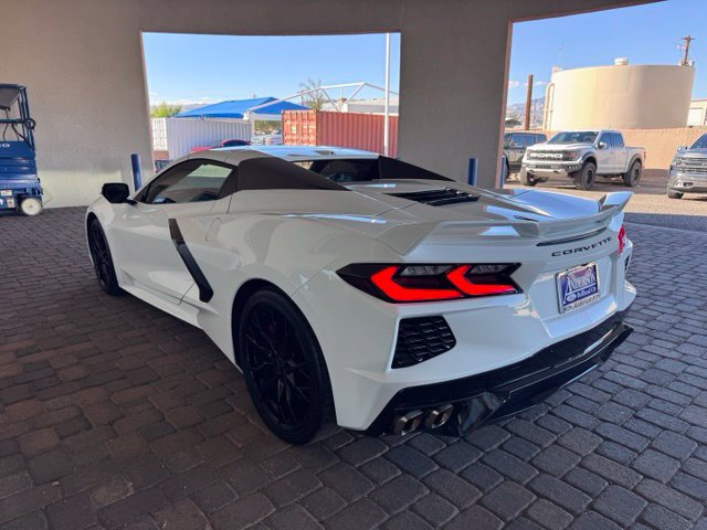 Used 2023 Chevrolet Corvette Stingray Preferred Conv w/ Z51 Performance Package RWD image 3
