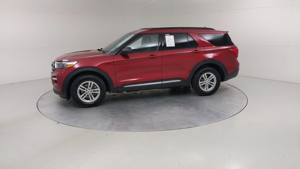 Certified 2022 Ford Explorer XLT w/ Equipment Group 202A AWD/4WD image 19