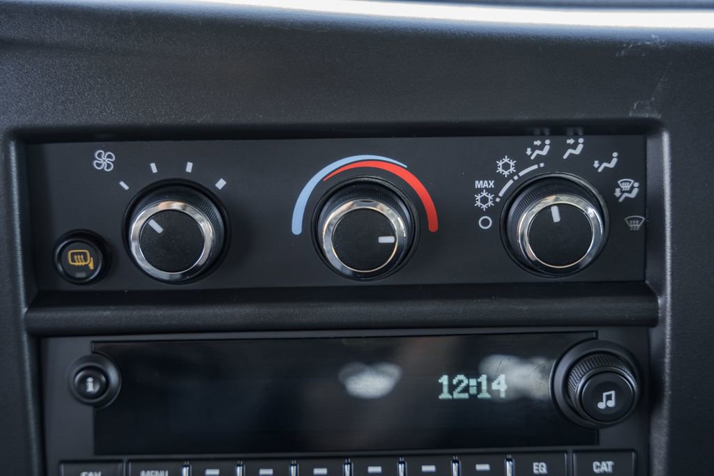 Used 2023 GMC Savana 2500 image 25