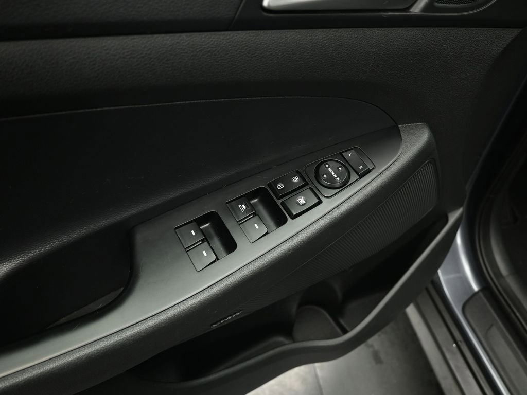 Used 2019 Hyundai Tucson Sport w/ Cargo Package image 10
