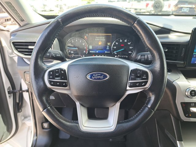 Certified 2021 Ford Explorer XLT w/ Equipment Group 202A image 28